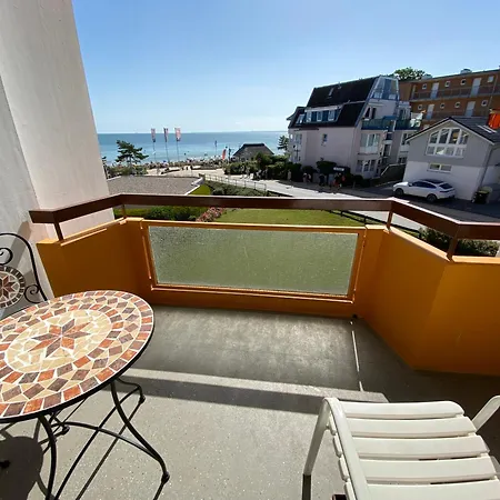 דירה Berliner Hof 3-zi-wohnung Mit Meerblick Und Strandlage An Der Promenade שרבאוץ